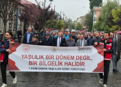 Kars’ta sağlıklı yaşam için farkındalık yürüyüşü