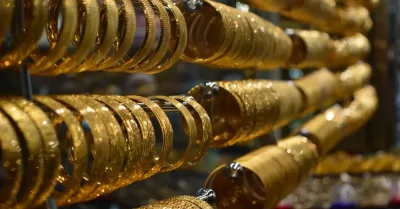 Gram altında yeni gün düşüşle başladı